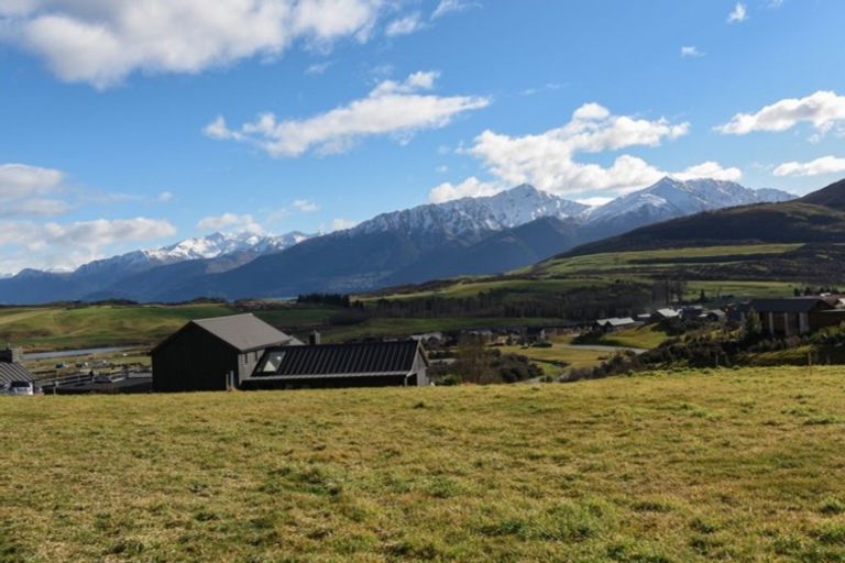 Photo of property in 4 Glenfiddich Road, Jacks Point, Queenstown, 9371