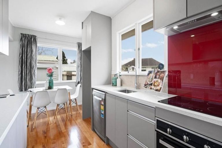 Photo of property in 8 Haddon Street, Mangere East, Auckland, 2024