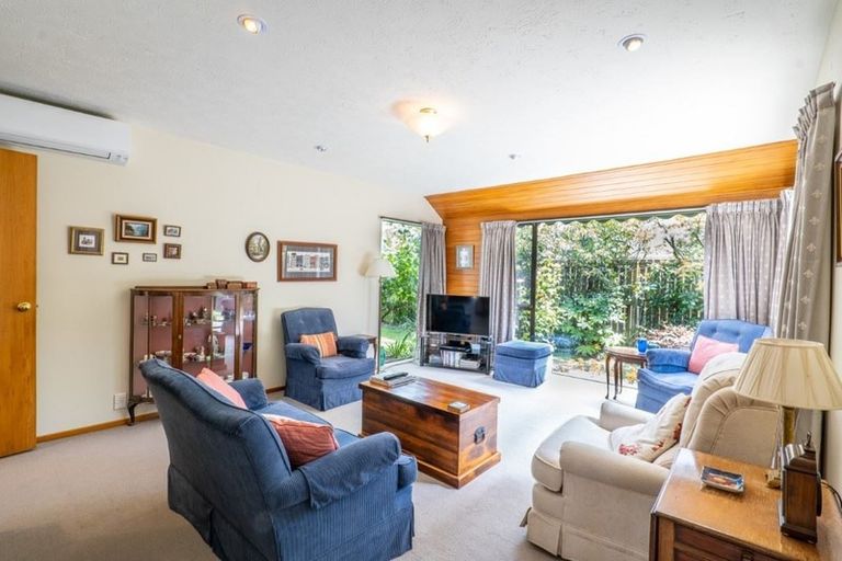Photo of property in 2/9a Chilcombe Street, Ilam, Christchurch, 8041