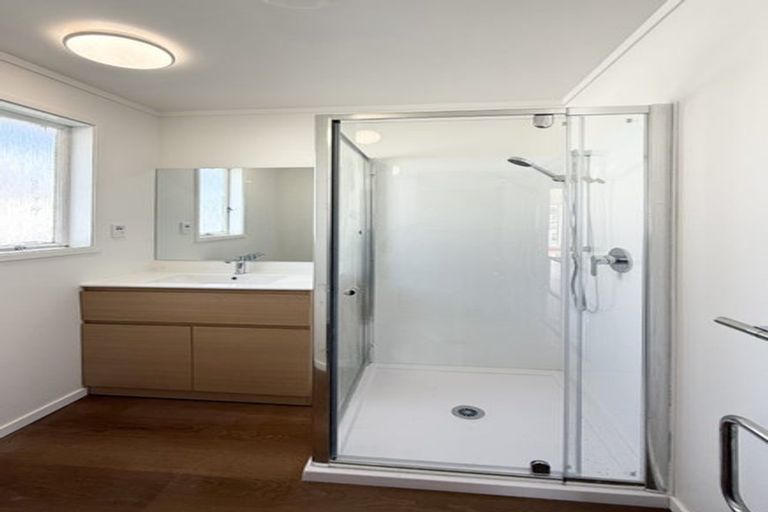Photo of property in 93 Fairview Avenue, Fairview Heights, Auckland, 0632