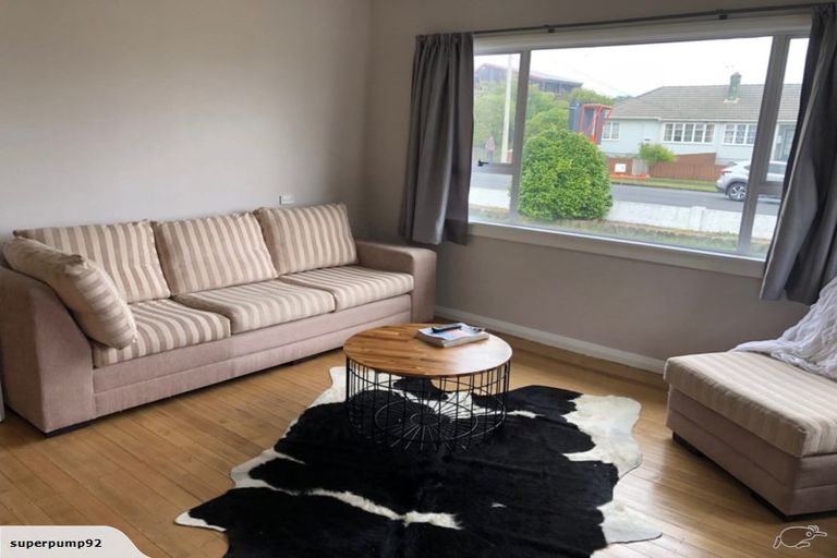 Photo of property in 25 Waimea Street, Westown, New Plymouth, 4310