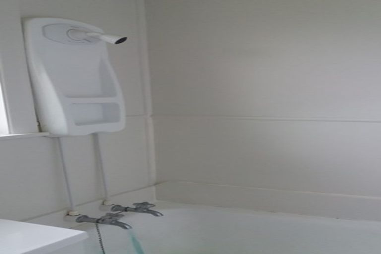 Photo of property in 32 Woodward Street East, Featherston, 5710