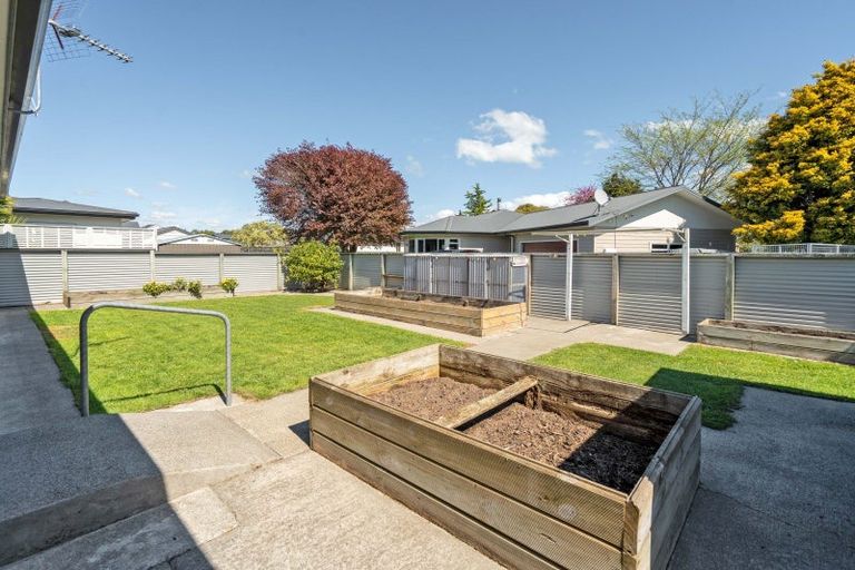 Photo of property in 12 Howard Street, Carterton, 5713