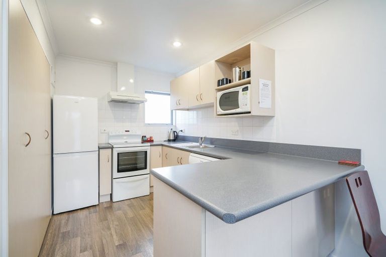 Photo of property in 8a-d Camden Street, Turnbull Thomson Park, Invercargill, 9810