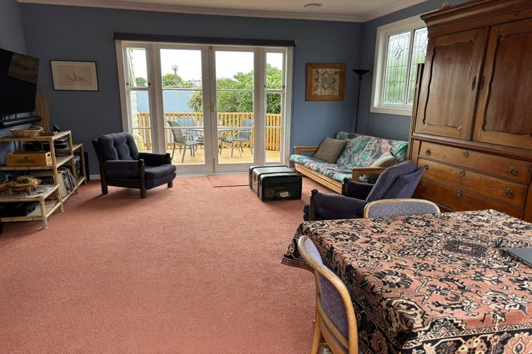 Photo of property in 13 Dale Road, Raumati South, Paraparaumu, 5032