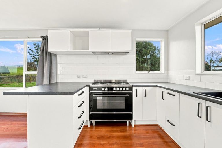 Photo of property in Papatawa Schoolhouse, 258 Valley Road, Papatawa, Woodville, 4998