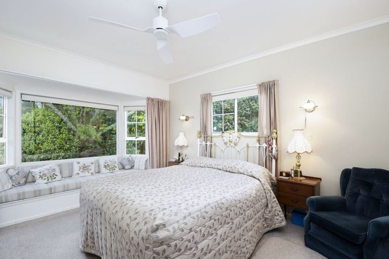 Photo of property in 8 Gradwell Place, Two Mile Bay, Taupo, 3330