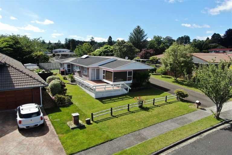 Photo of property in 11 Gillam Crescent, Springfield, Rotorua, 3015
