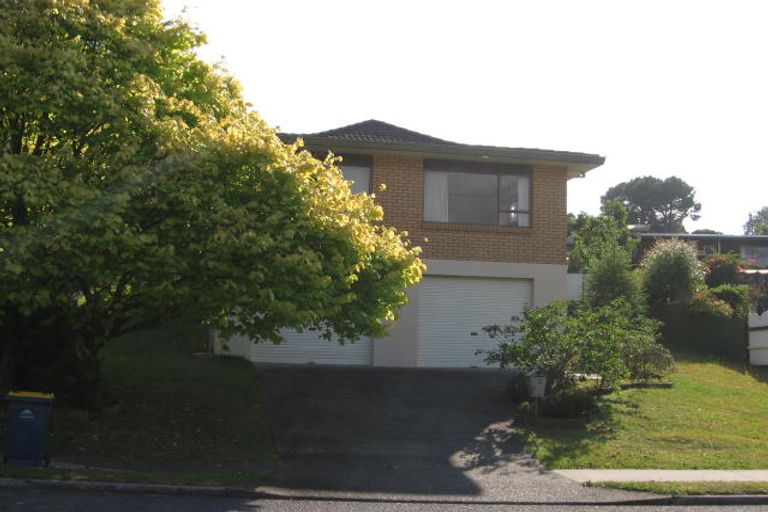 Photo of property in 73 John Downs Drive, Browns Bay, Auckland, 0630