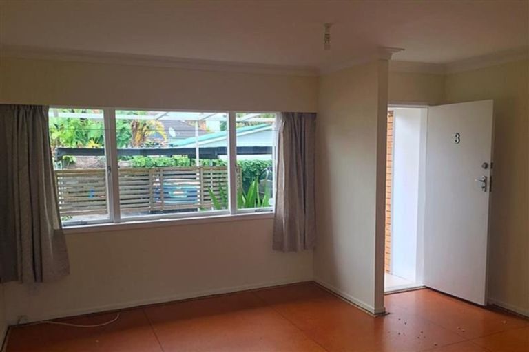 Photo of property in 3/33 Rodney Street, Howick, Auckland, 2014