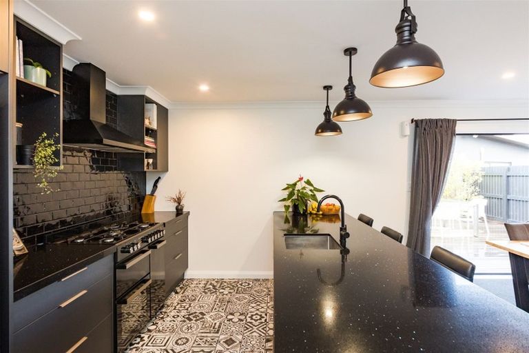 Photo of property in 26 Serenity Crescent, Kelvin Grove, Palmerston North, 4414