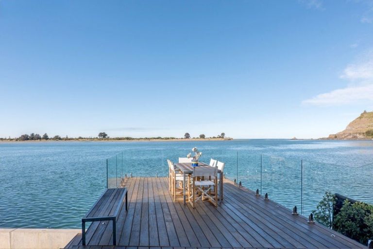 Photo of property in 117 Main Road, Redcliffs, Christchurch, 8081