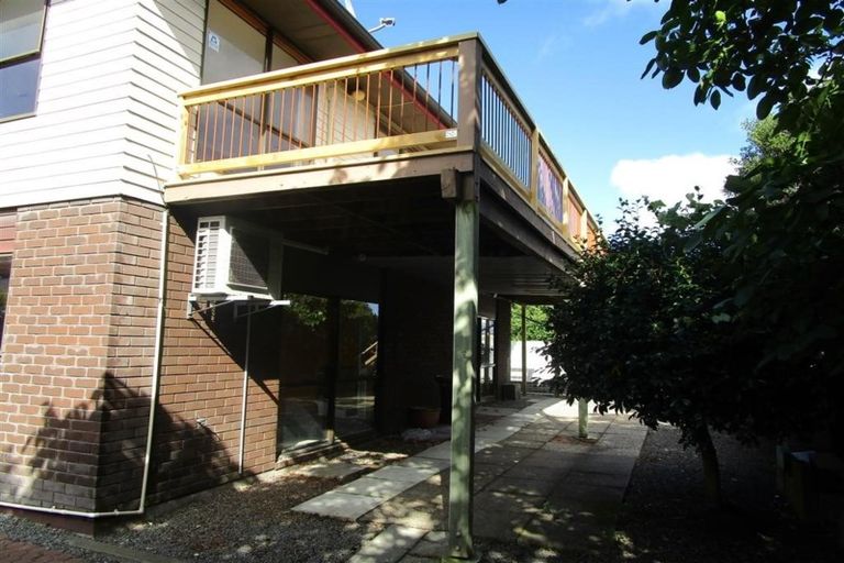 Photo of property in 1/270 Riccarton Road, Upper Riccarton, Christchurch, 8041