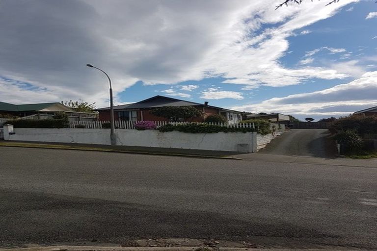 Photo of property in 60 Avenue Road, West End, Timaru, 7910
