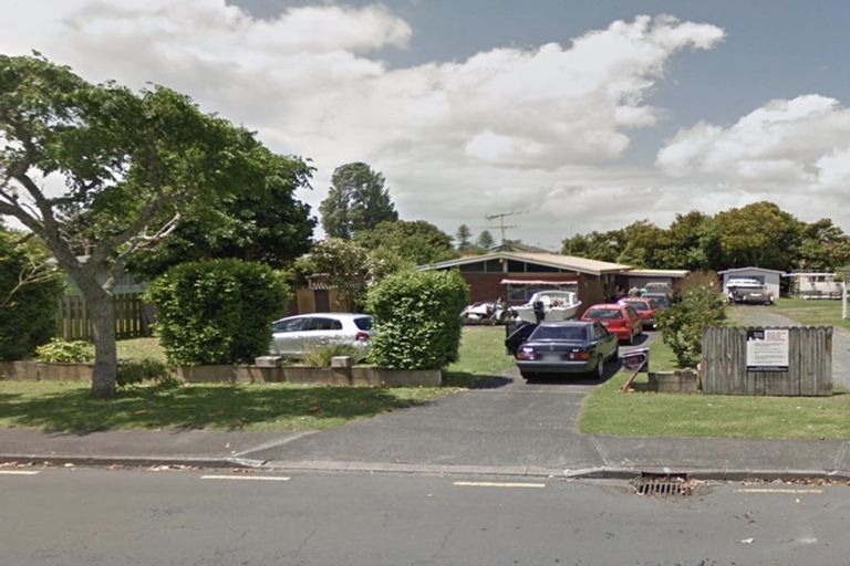 Photo of property in 53 Centreway Road, Orewa, 0931