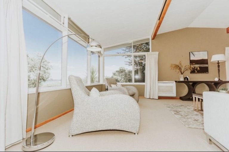 Photo of property in 345 Devonport Road, Tauranga, 3110