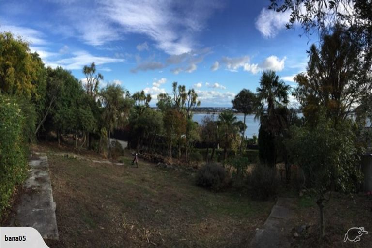 Photo of property in 28 Seamount Terrace, Mount Pleasant, Christchurch, 8081