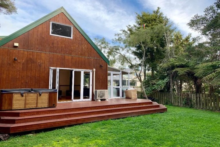 Photo of property in 21b Otanerua Road, Hatfields Beach, Orewa, 0931