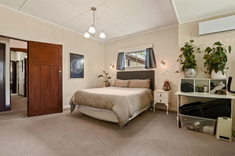 Photo of property in 40 Takinga Street, Mourea, Rotorua, 3074