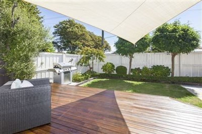 Photo of property in 40 Mcfaddens Road, St Albans, Christchurch, 8052