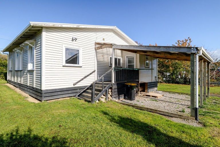 Photo of property in 23 Alfredton Road, Eketahuna, 4900