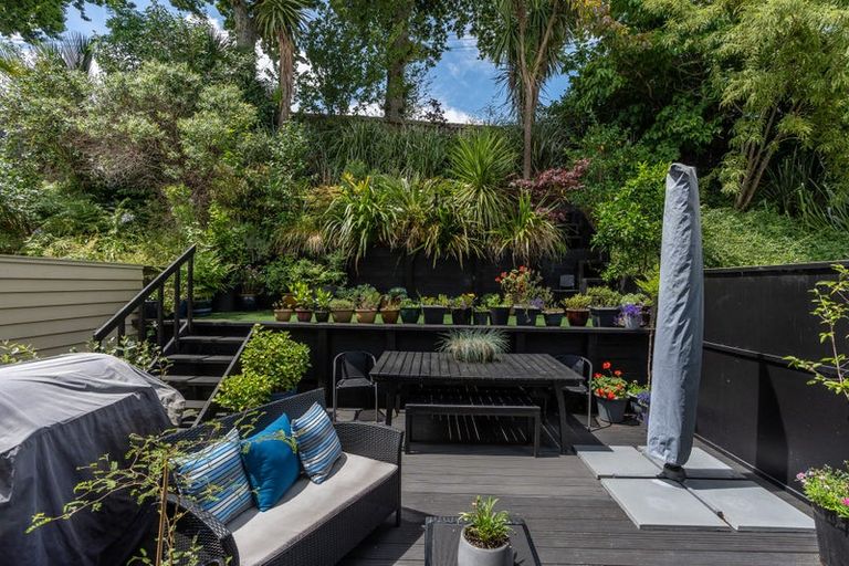 Photo of property in 2d Riro Street, Hamilton East, Hamilton, 3216