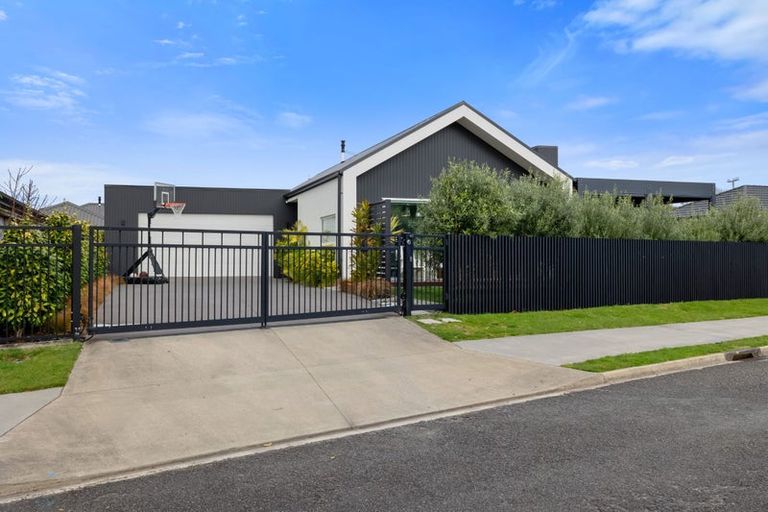 Photo of property in 409 Frankley Road, Ferndale, New Plymouth, 4310