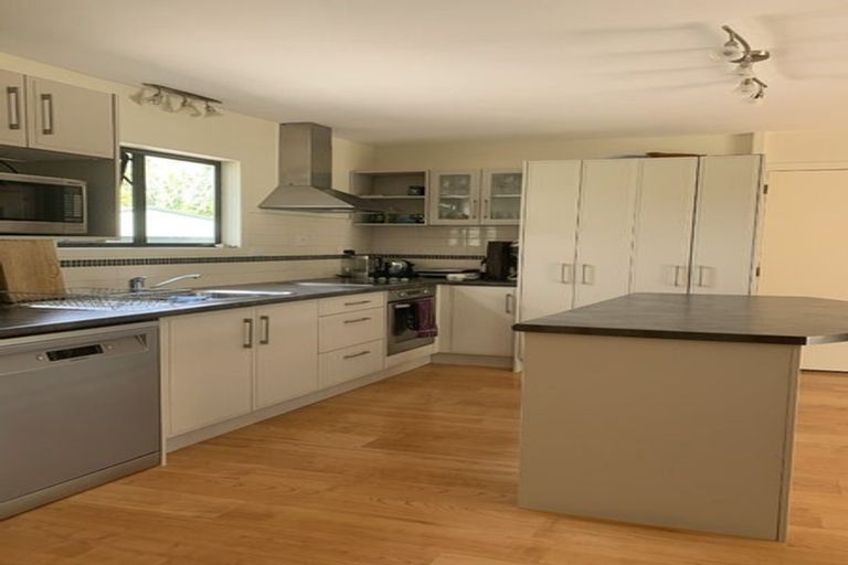 Photo of property in 11 Hartway Grove, Coatesville, 0792