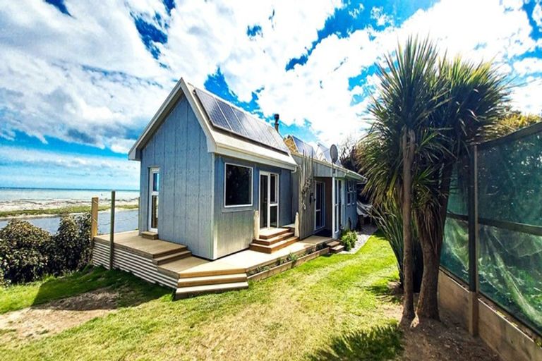 Photo of property in 41 Bluecliffs Beach Road, Papatotara, Tuatapere, 9691