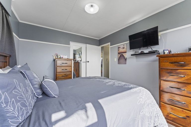 Photo of property in 26 Dunk Place, Milson, Palmerston North, 4414