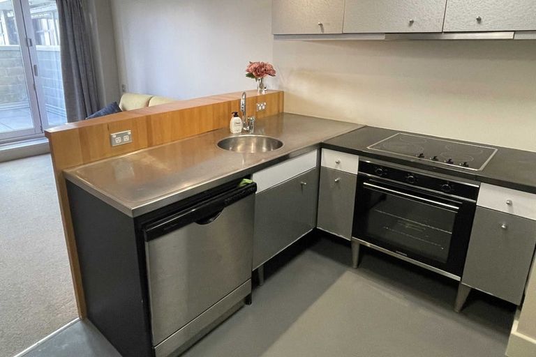 Photo of property in St Pauls Apartments, 46/43 Mulgrave Street, Thorndon, Wellington, 6011