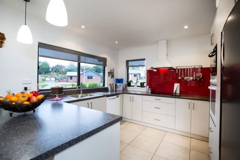 Photo of property in 20 Ainslee Street, Highlands Park, New Plymouth, 4312