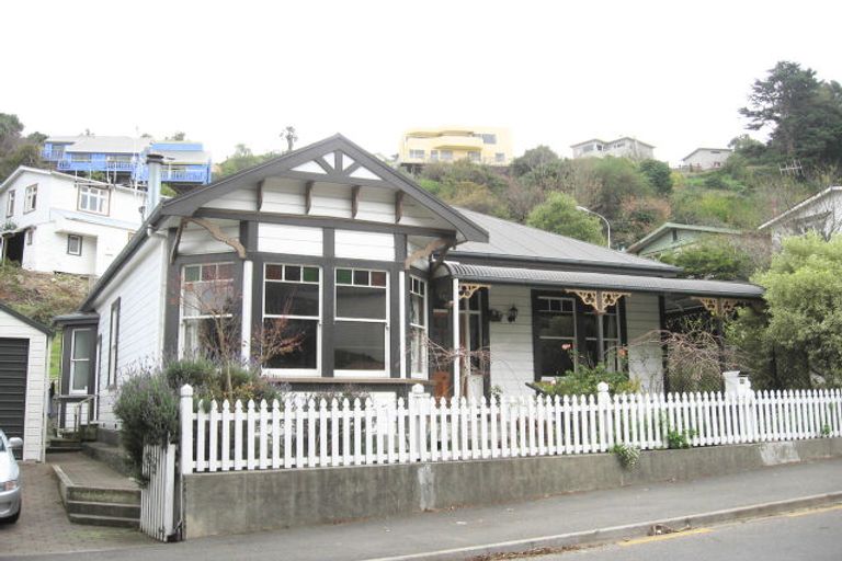 Photo of property in 26 Faraday Street, Hospital Hill, Napier, 4110
