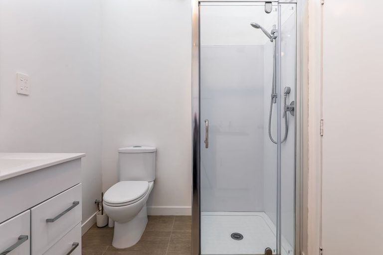 Photo of property in 5a Dolbear Street, Titirangi, Auckland, 0604