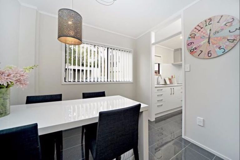 Photo of property in 10/19a Gray Avenue, Mangere East, Auckland, 2024