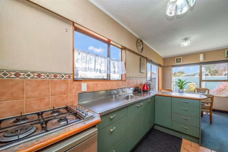 Photo of property in 74 Cressida Avenue, Stratford, 4332