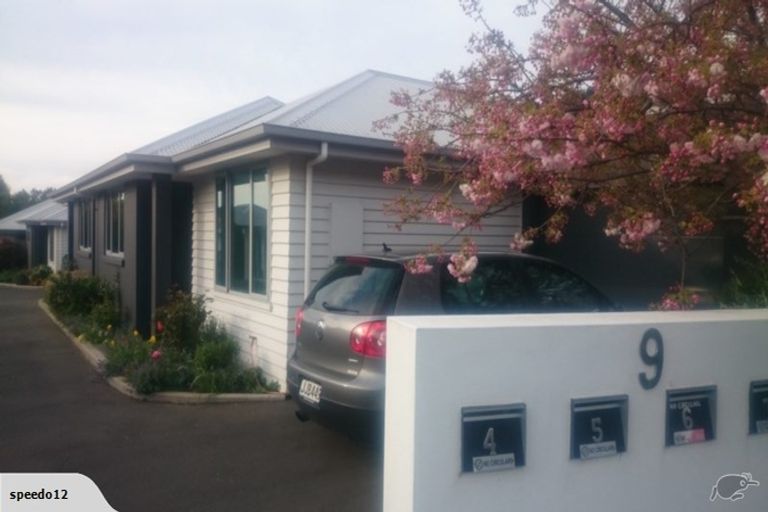 Photo of property in 4/9 Marsden Street, Heathcote Valley, Christchurch, 8022