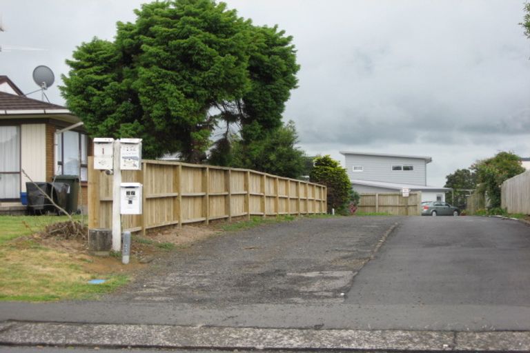 Photo of property in 2/37 West Street, Pukekohe, 2120