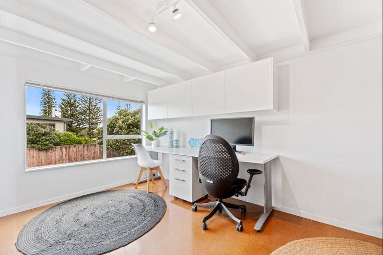 Photo of property in 19 Thistle Terrace, Omaha, 0986