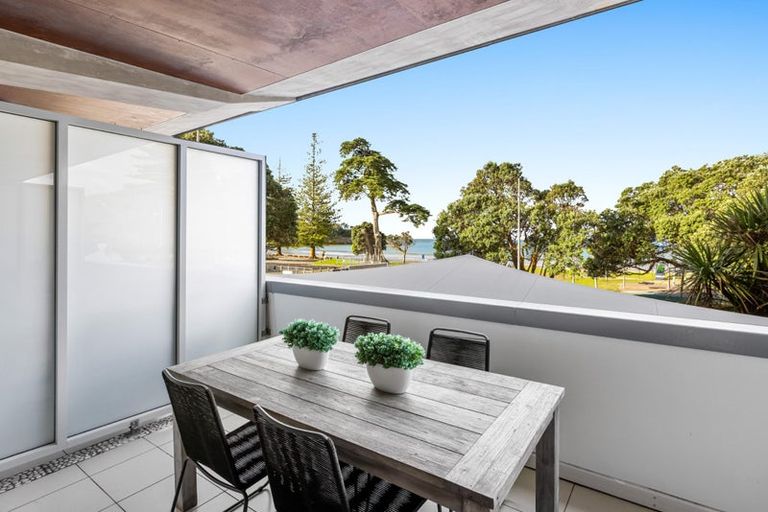 Photo of property in Ocean Breeze Apts, 2107/87 Clyde Road, Browns Bay, Auckland, 0630