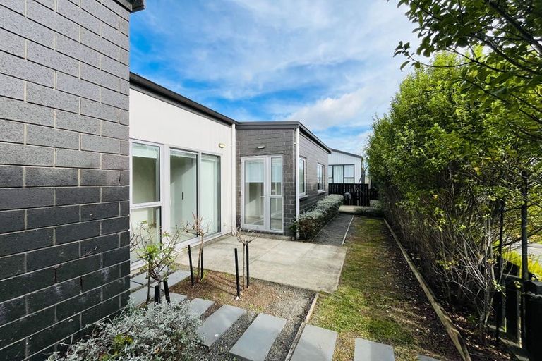 Photo of property in 1 Heri Lane, Westgate, Auckland, 0814