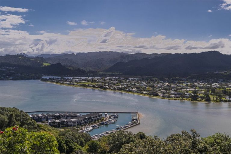 Photo of property in 44 Motuhoa Road, Tairua, 3508