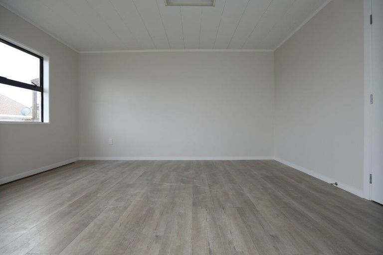 Photo of property in 4/320 Pakuranga Road, Pakuranga Heights, Auckland, 2010