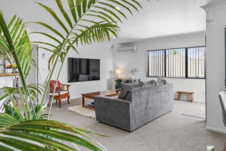 Photo of property in 12 Thornlea Drive, Welcome Bay, Tauranga, 3112