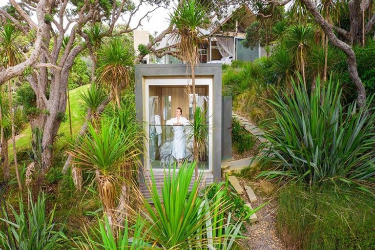 Photo of property in 78 Te Whara Way, Taiharuru, Onerahi, 0192