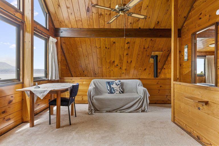 Photo of property in 23 Ewing Grove, Acacia Bay, Taupo, 3330