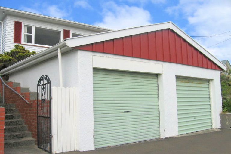 Photo of property in 12 The Quadrant, Miramar, Wellington, 6022