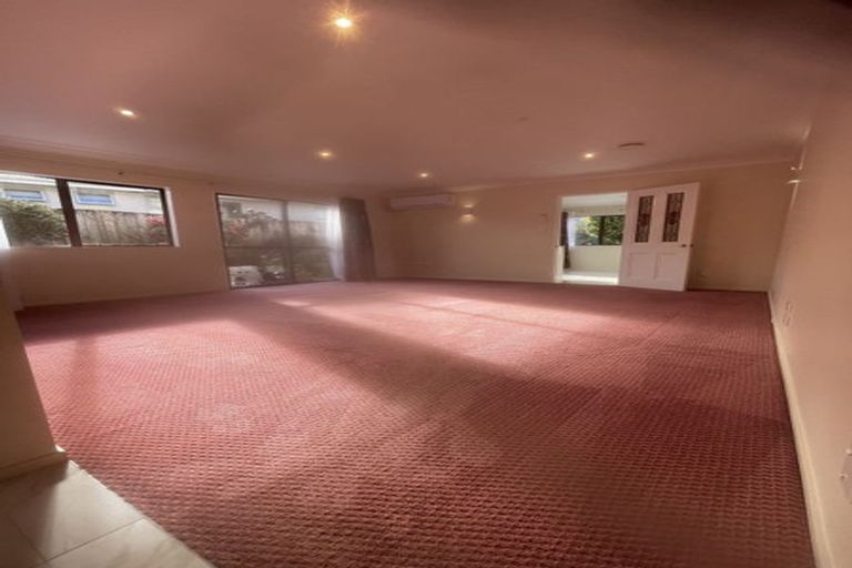 Photo of property in 20 Karetu Road, Greenlane, Auckland, 1051