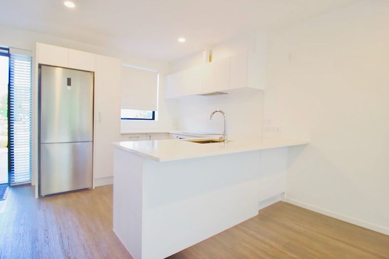 Photo of property in 26 Kotuitui Street, Manukau, Auckland, 2104