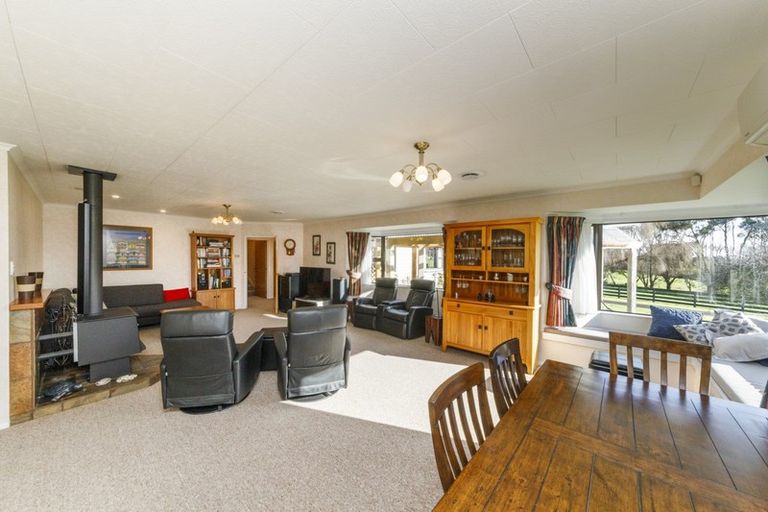 Photo of property in 580 Stoney Creek Road, Kelvin Grove, Palmerston North, 4470